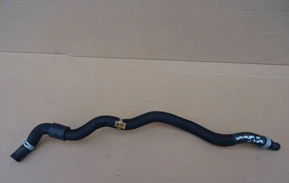Nissan Qashqai J12 Engine coolant pipe/hose 215036UN0A