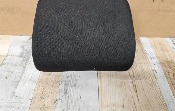 Volkswagen PASSAT B6 Rear seat headrest 