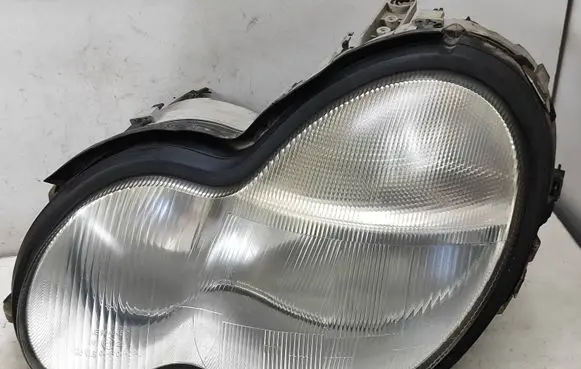 Mercedes-Benz C W203 Headlight/headlamp A2038200161 0301166201