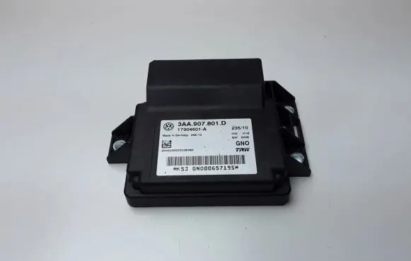 Volkswagen Tiguan Hand brake control module 3AA907801D