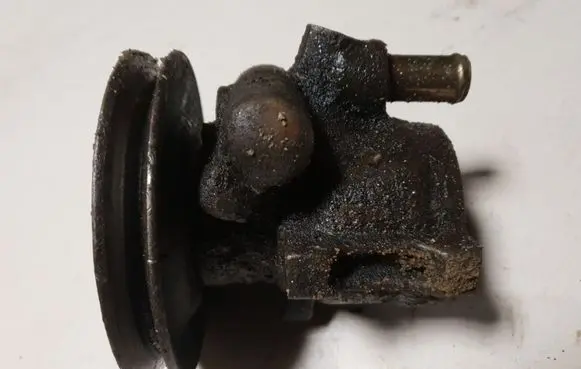 Opel Astra F Power steering pump