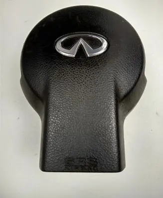 Infiniti FX Steering wheel airbag