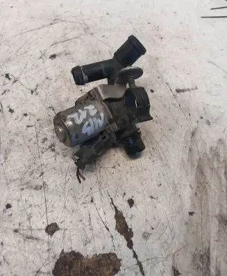 Mercedes-Benz E W212 Coolant heater control valve A6512000031