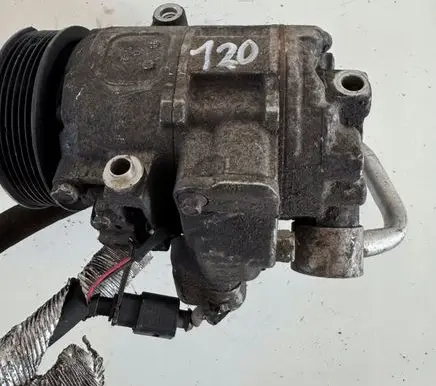 Volkswagen Polo IV 9N3 Air conditioning (A/C) compressor (pump) 6Q0820803K