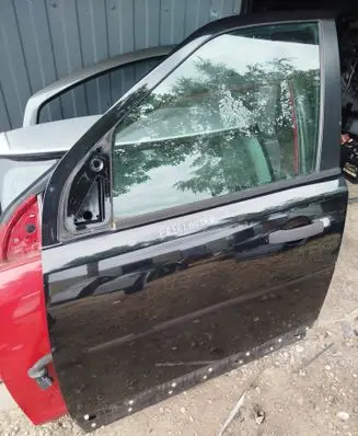 Land Rover Freelander 2 - LR2 Front door SANTORINIBLACK LRC820