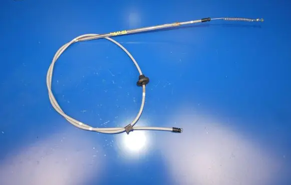 Volvo S60 Engine bonnet/hood lock release cable 32234698