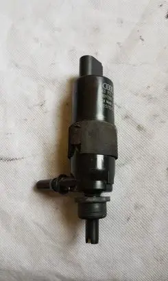 Audi A4 S4 B8 8K Windscreen/windshield washer pump 8K0955681