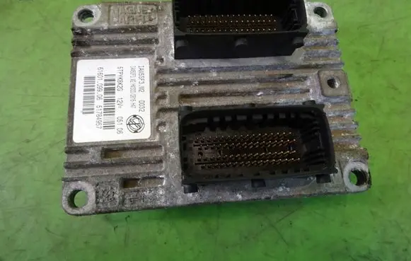 Fiat Grande Punto Engine control unit/module 51784957