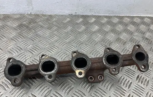 Volvo V50 Exhaust manifold 548028