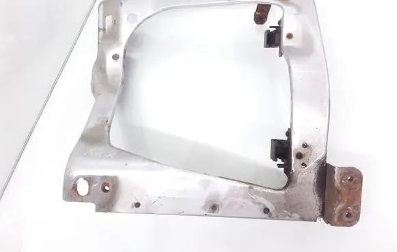 Ford Transit Headlight/headlamp mounting bracket