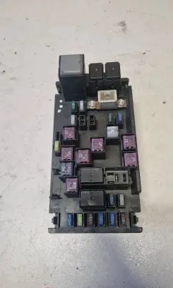 Subaru XV Fuse module 82241FJ050 307930