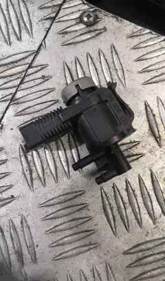 Audi A4 S4 B8 8K Turbo solenoid valve 1k0906283a