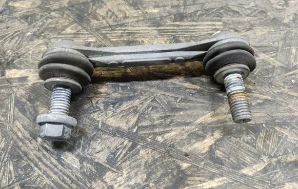 Rear anti-roll bar/stabilizer link