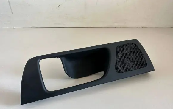 Toyota Avensis T250 Rear door handle trim 6761805030