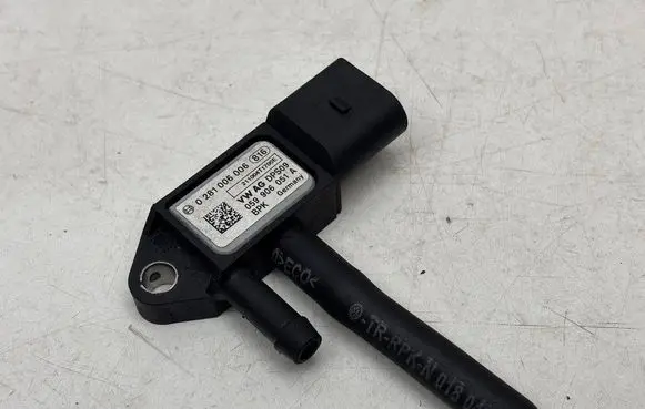 Audi A6 S6 C6 4F Exhaust gas pressure sensor 0281006006 059906051A