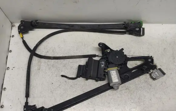 Seat Alhambra (Mk1) Front door window regulator with motor