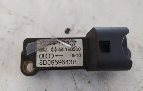 Audi A4 S4 B5 8D Airbag deployment crash/impact sensor 8D0959643B