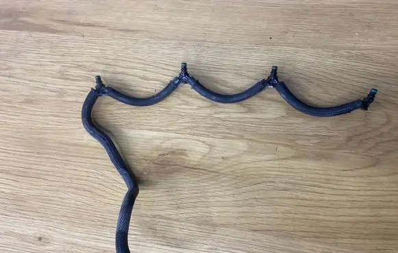 Volvo V50 Fuel return line/hose 