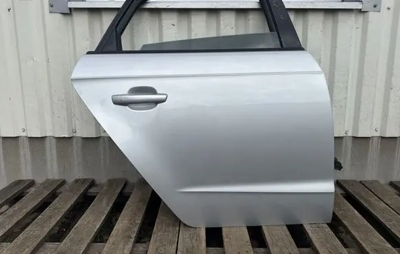 Audi A3 S3 8V Rear door