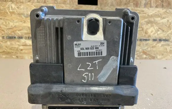 Audi A4 S4 B8 8K Engine control unit/module 03L906022MK 0281015583