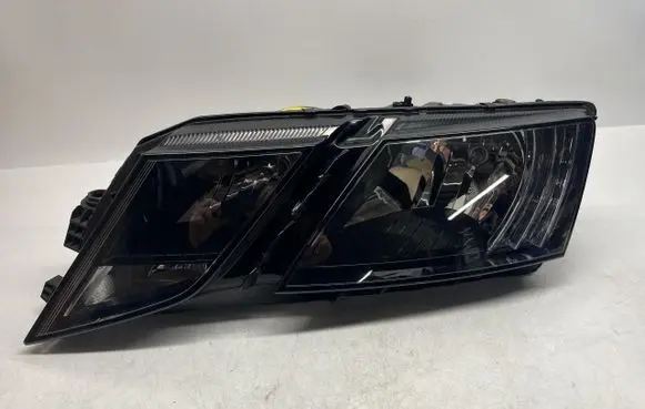 Skoda Octavia Mk1 (1U) Headlight/headlamp 5E1941015C