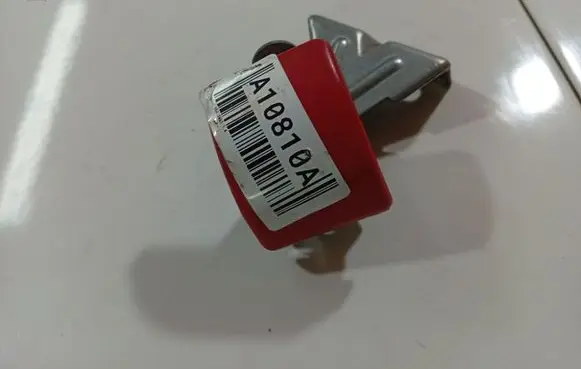 Volvo V50 Engine bonnet (hood) release handle 