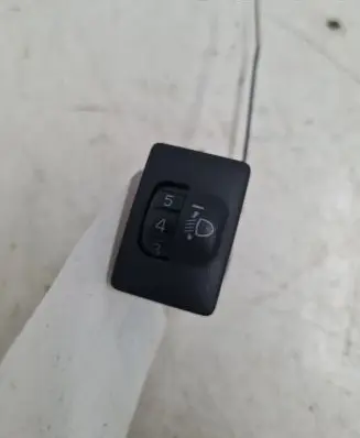 Toyota Yaris Headlight level height control switch 841520D030