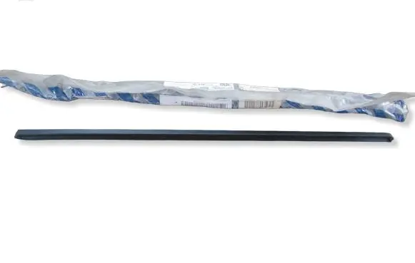 Fiat Punto (188) Front door glass trim molding 46523443