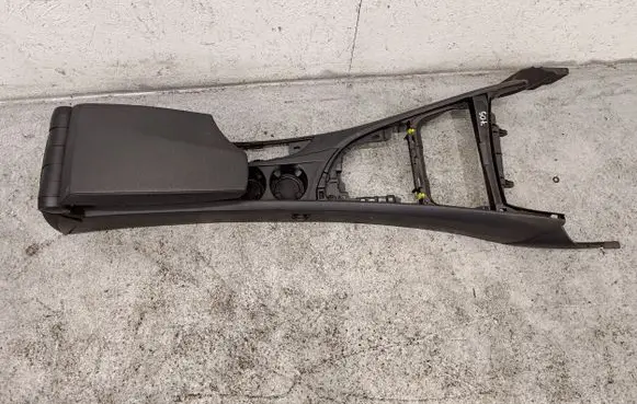 BMW 1 E81 E87 Armrest 9122572 51169122572 9193392