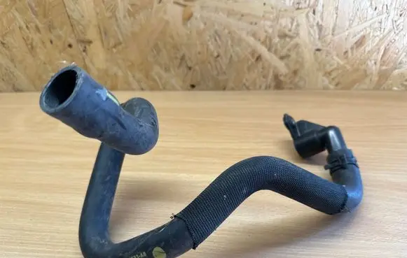 Jaguar F-Type Engine coolant pipe/hose EX536W633AB