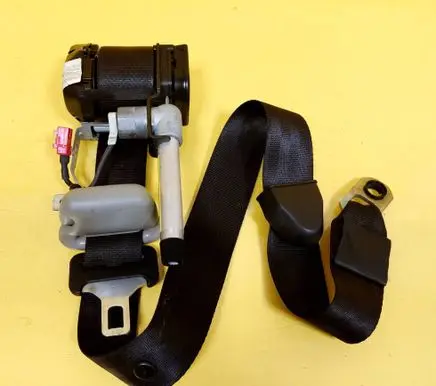 Mitsubishi Space Star Front seatbelt 0427147