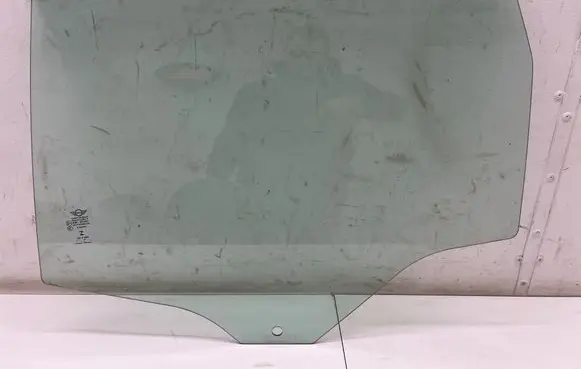 Mini Clubman F54 Rear door window glass 43R011057 E000184