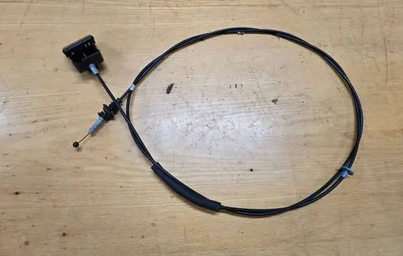 Mazda CX-7 Engine bonnet/hood lock release cable 