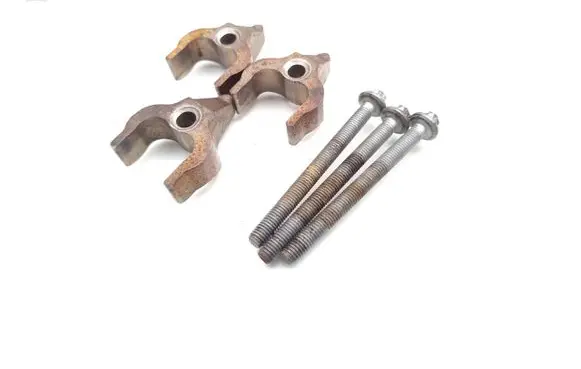 BMW 1 F20 F21 Fuel Injector clamp holder 