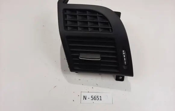 Mercedes-Benz E W211 Dashboard side air vent grill/cover trim