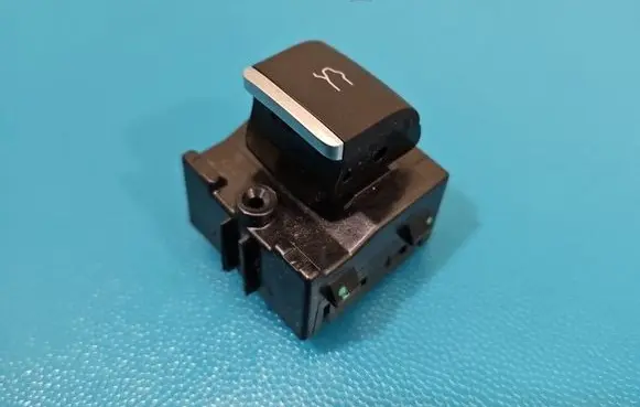 Alfa Romeo Stelvio Seat control switch 01561170210 IMPRK1591622