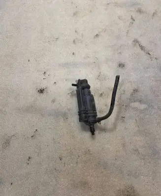 Audi A8 S8 D2 4D Windscreen/windshield washer pump