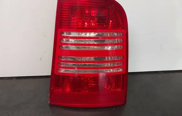 Skoda Octavia Mk1 (1U) Rear/tail lights 1U9945096B 1U9945112B
