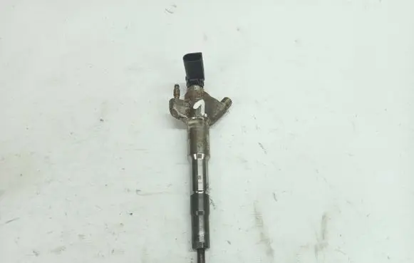 Renault Master III Fuel injector 166009567R 82385 HMLGT5690R