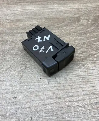 Volvo S70 V70 V70 XC Fog light switch 9148994