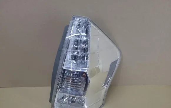 Toyota Prius+ (ZVW40) Rear/tail lights P9355