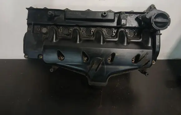 Volvo V70 Rocker cam cover 31256168