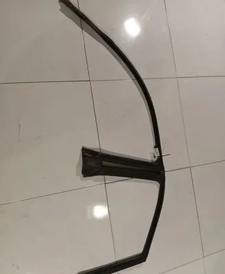 Subaru Legacy Rubber seal front coupe door 