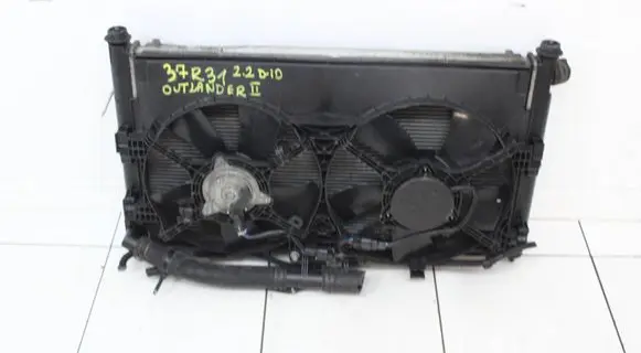 Mitsubishi Outlander Radiator set 