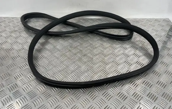 Mercedes-Benz GL X166 Rear door rubber seal (on body) A1666970251