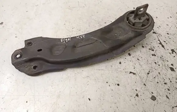 Rear upper control arm/wishbone