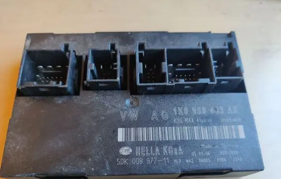 Volkswagen Touran I Comfort/convenience module 5DK00897711 1K0959433AR