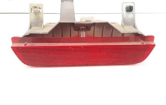 Toyota Yaris Verso Third/center stoplight E130516 52030