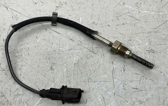 Opel Zafira B Exhaust gas temperature sensor 55355404