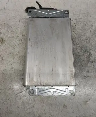 Audi A6 S6 C6 4F Sound amplifier